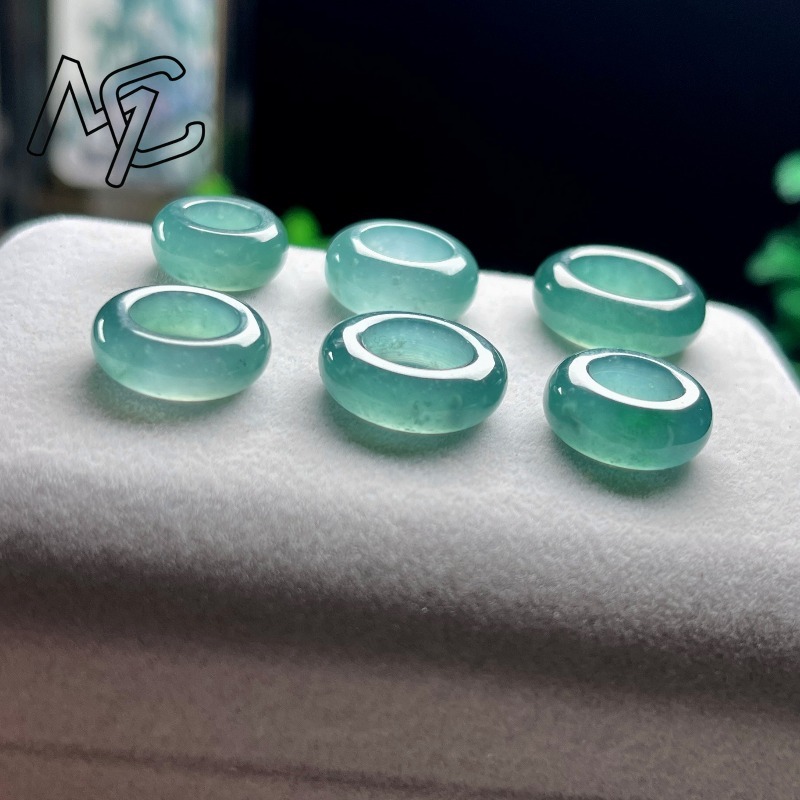 Natural Emerald Blue Water Luc - Necklace Pendant recension och pris