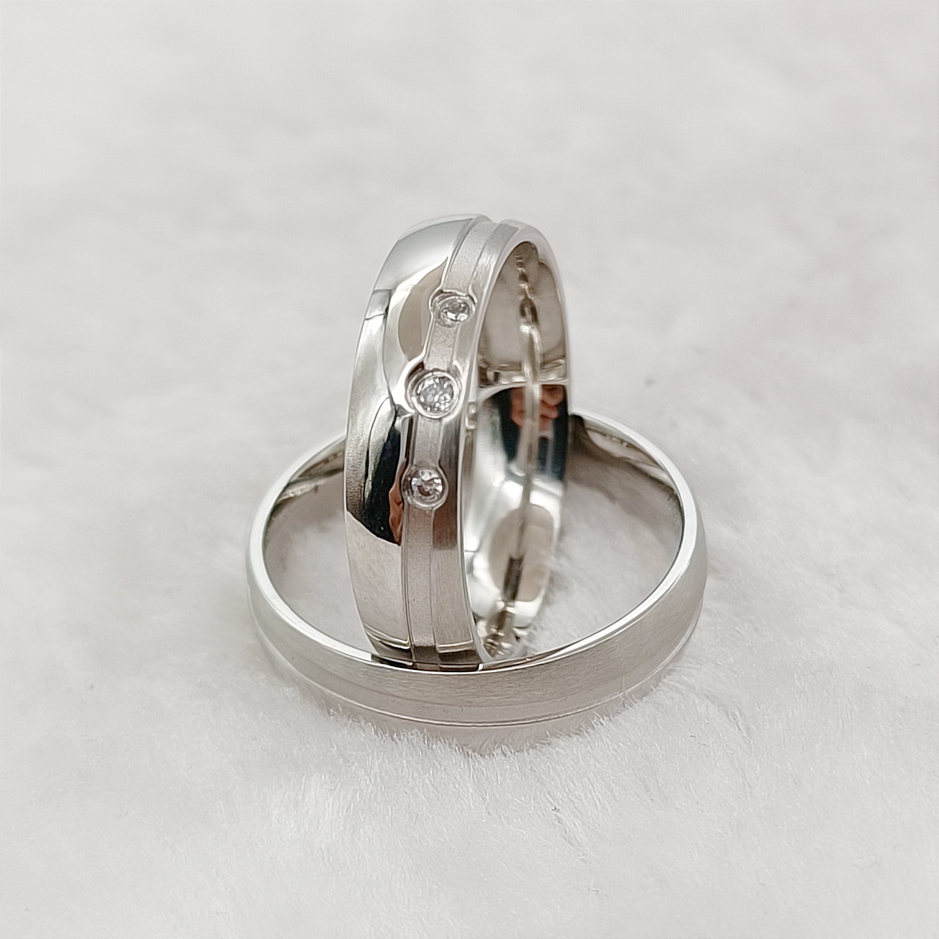 Matching Wedding Bands for Ann - Titanium Steel Ring recension och pris
