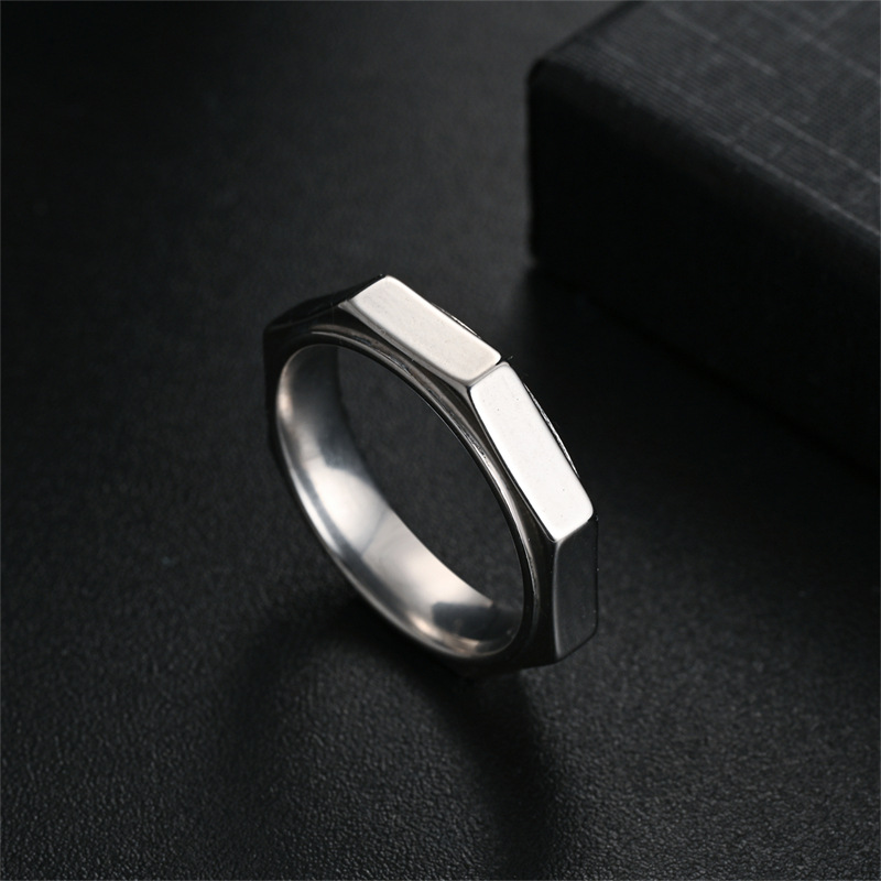 5MM Fashion Hexagon Titanium S - Titanium Steel Ring recension och pris
